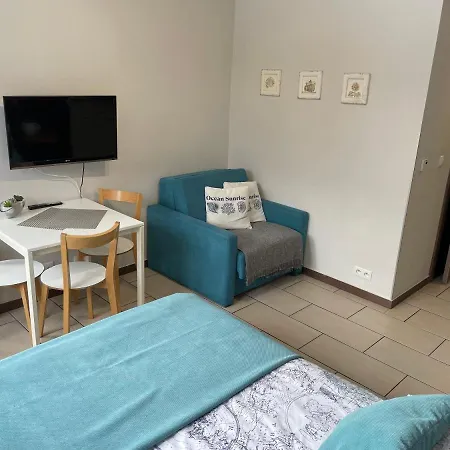 Stornia Apartament *