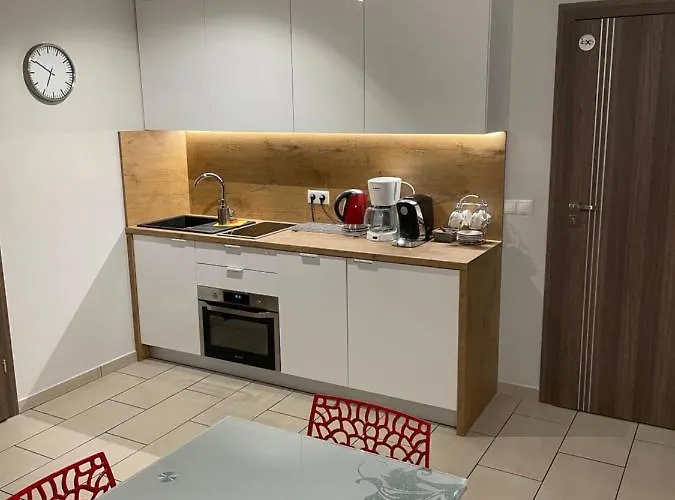 Stornia * 야스타르니아